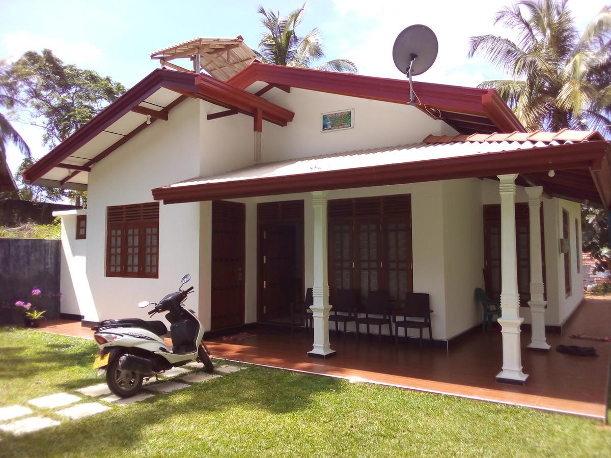 Hotel Surf Bay House Dikwella Exterior foto