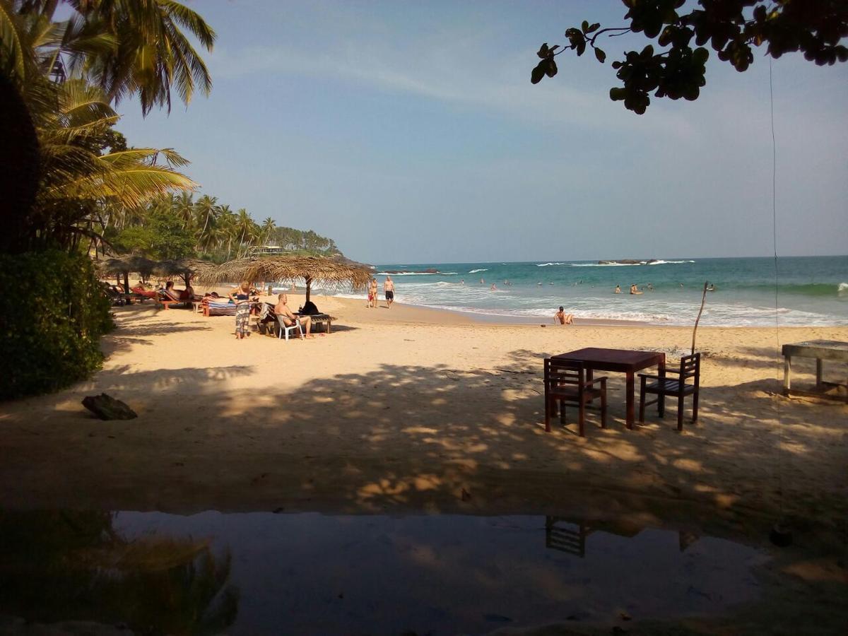 Hotel Surf Bay House Dikwella Exterior foto