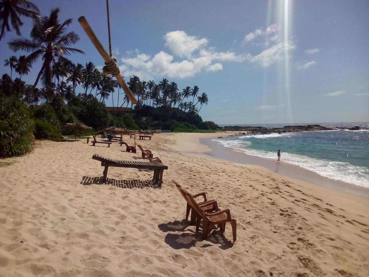 Hotel Surf Bay House Dikwella Exterior foto