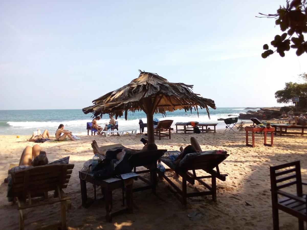 Hotel Surf Bay House Dikwella Exterior foto